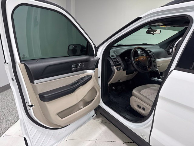 Used 2018 Ford Explorer FWD image 8