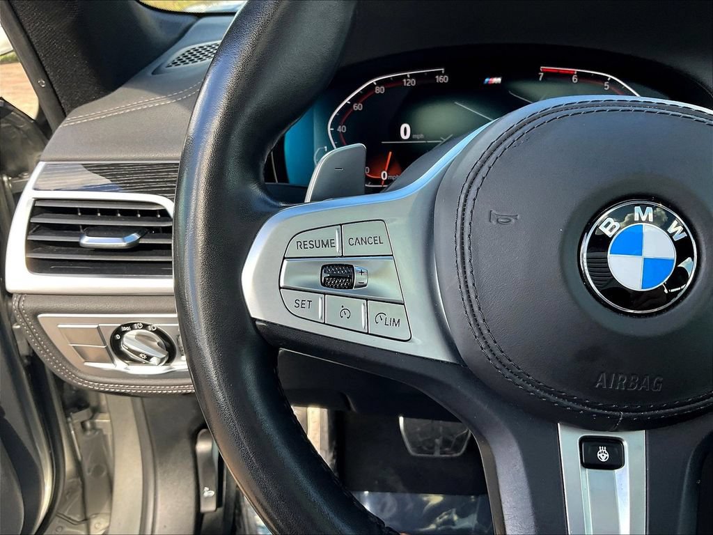 Used 2022 BMW 750Li xDrive AWD/4WD image 11