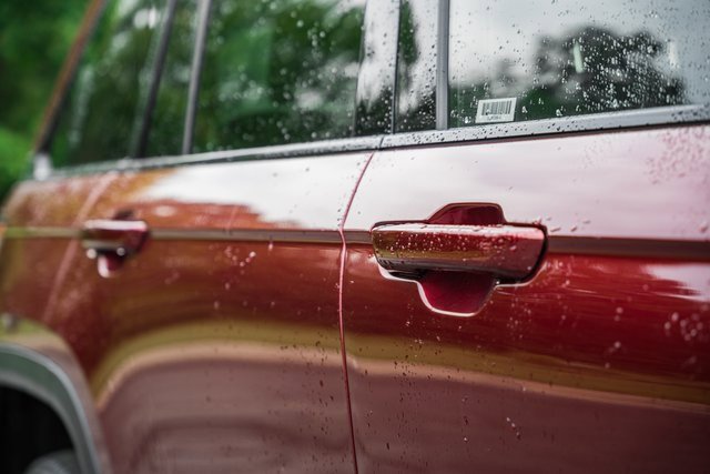 Used 2023 Jeep Grand Cherokee Altitude image 26