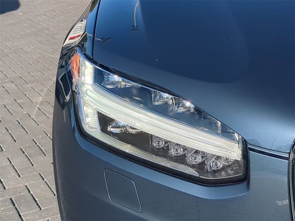 Used 2023 Volvo XC90 T8 Ultimate image 11