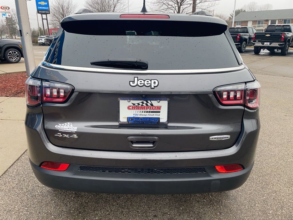 Used 2022 Jeep Compass Latitude image 4