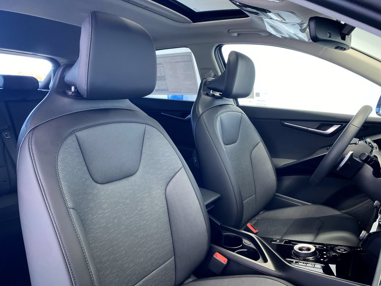 New 2026 Kia Niro Wave FWD image 32