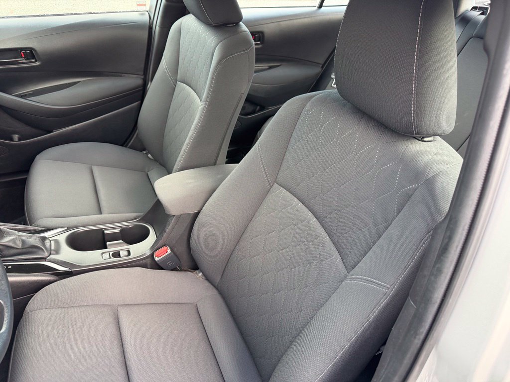 Certified 2025 Toyota Corolla LE FWD image 14