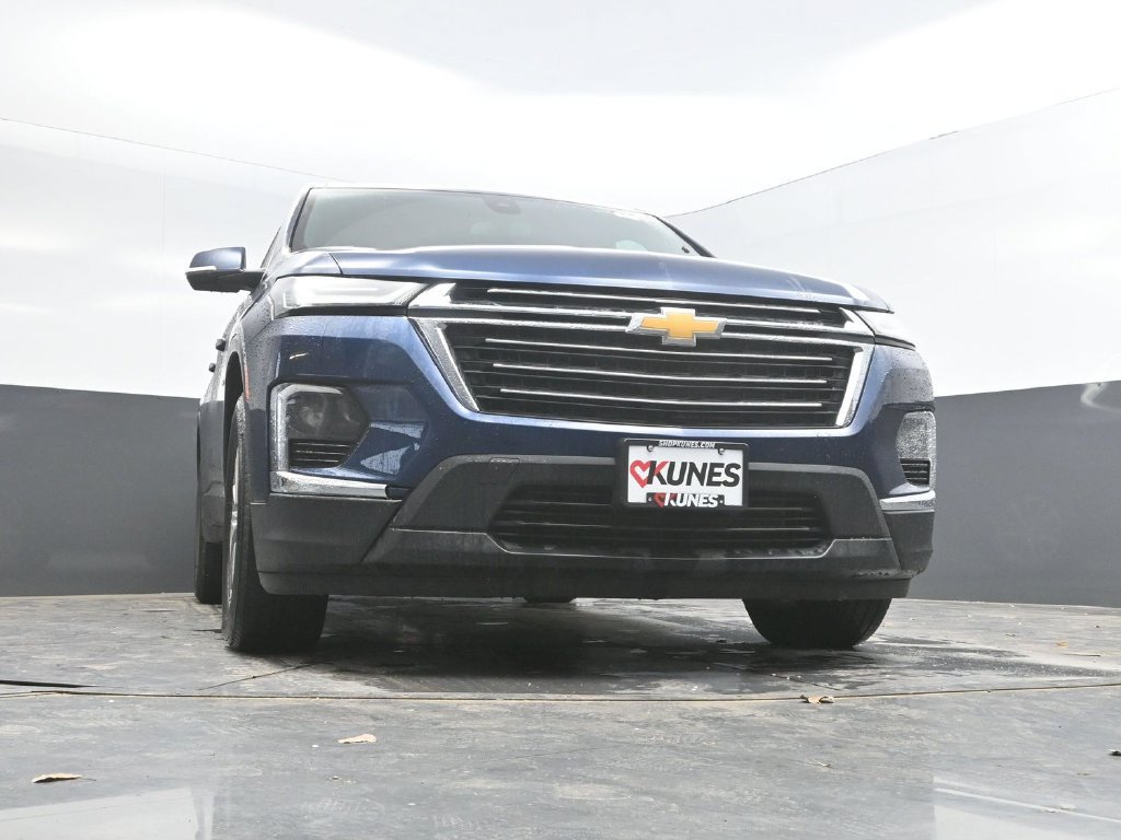 Used 2023 Chevrolet Traverse LT FWD image 30