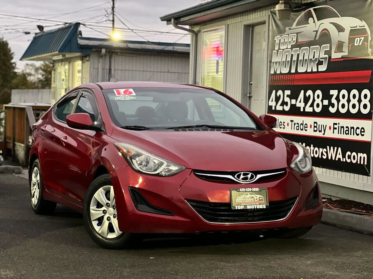Used 2016 Hyundai Elantra SE image 1