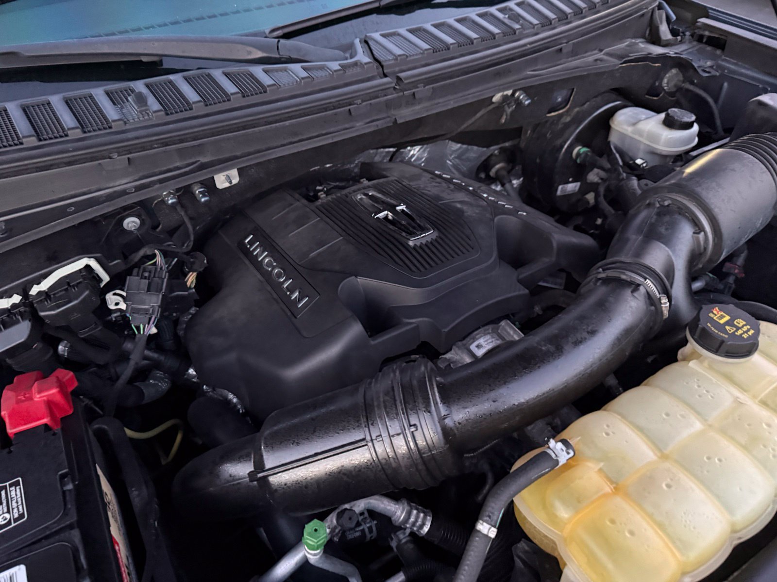 Used 2018 Lincoln Navigator Select RWD image 46