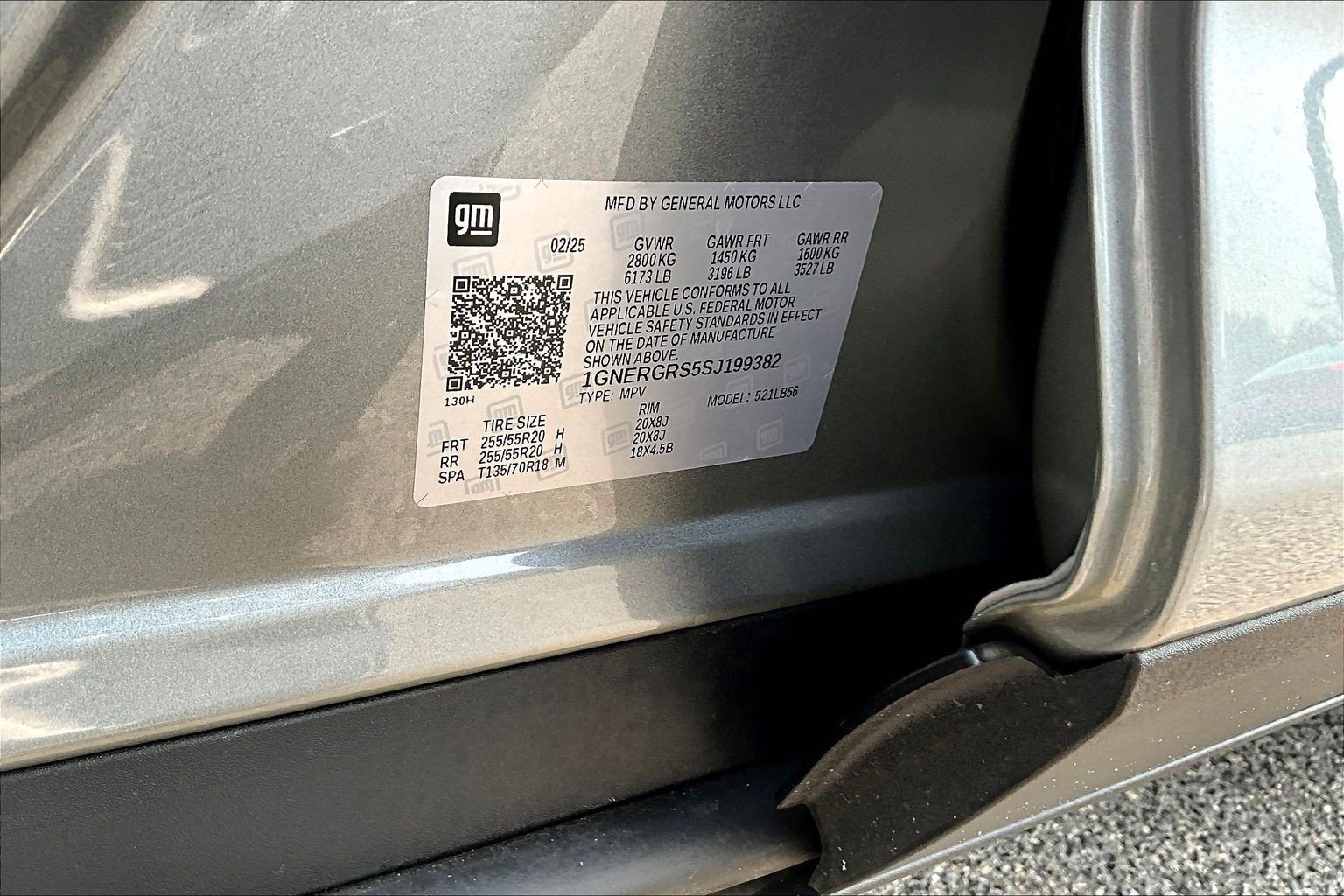 Used 2025 Chevrolet Traverse LT w/ Sun and Wheel Package FWD image 36