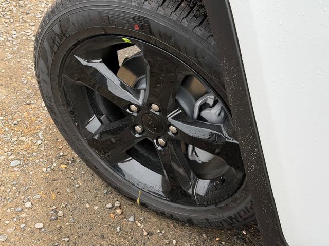 New 2026 Jeep Grand Cherokee Limited image 10