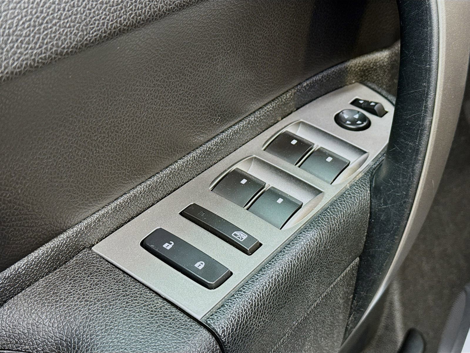 Used 2012 Chevrolet Silverado 1500 LT AWD/4WD image 18
