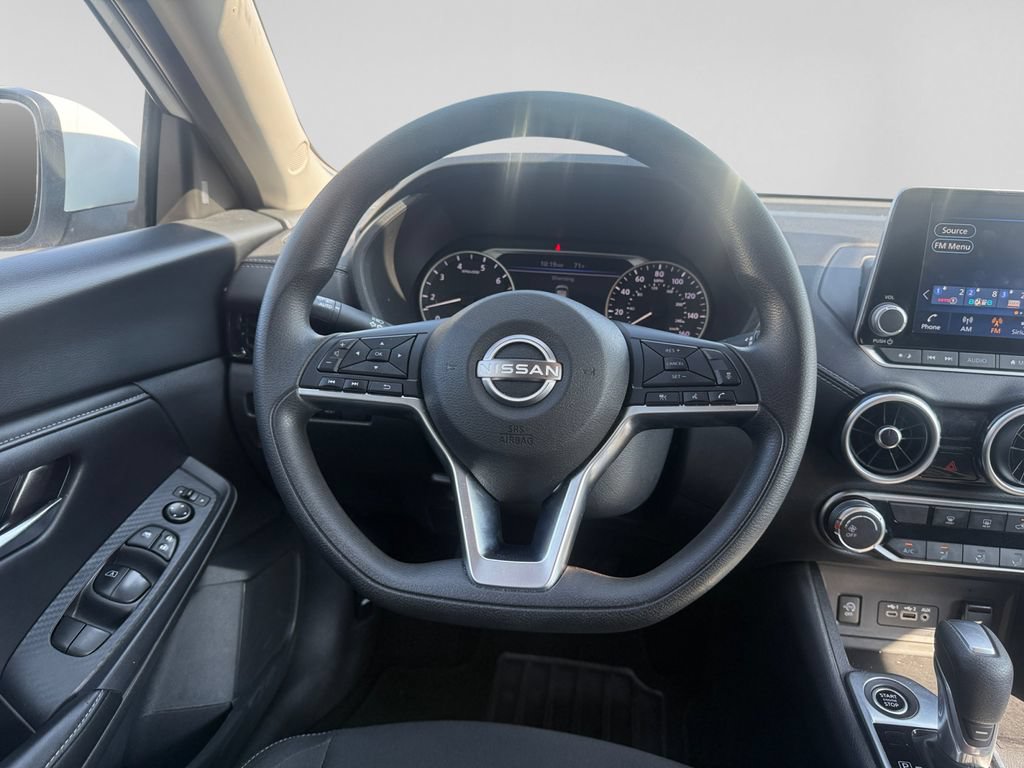 Used 2025 Nissan Sentra SV FWD image 15