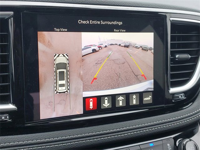 New 2026 Chrysler Pacifica Limited w/ Trailer Tow Group image 27