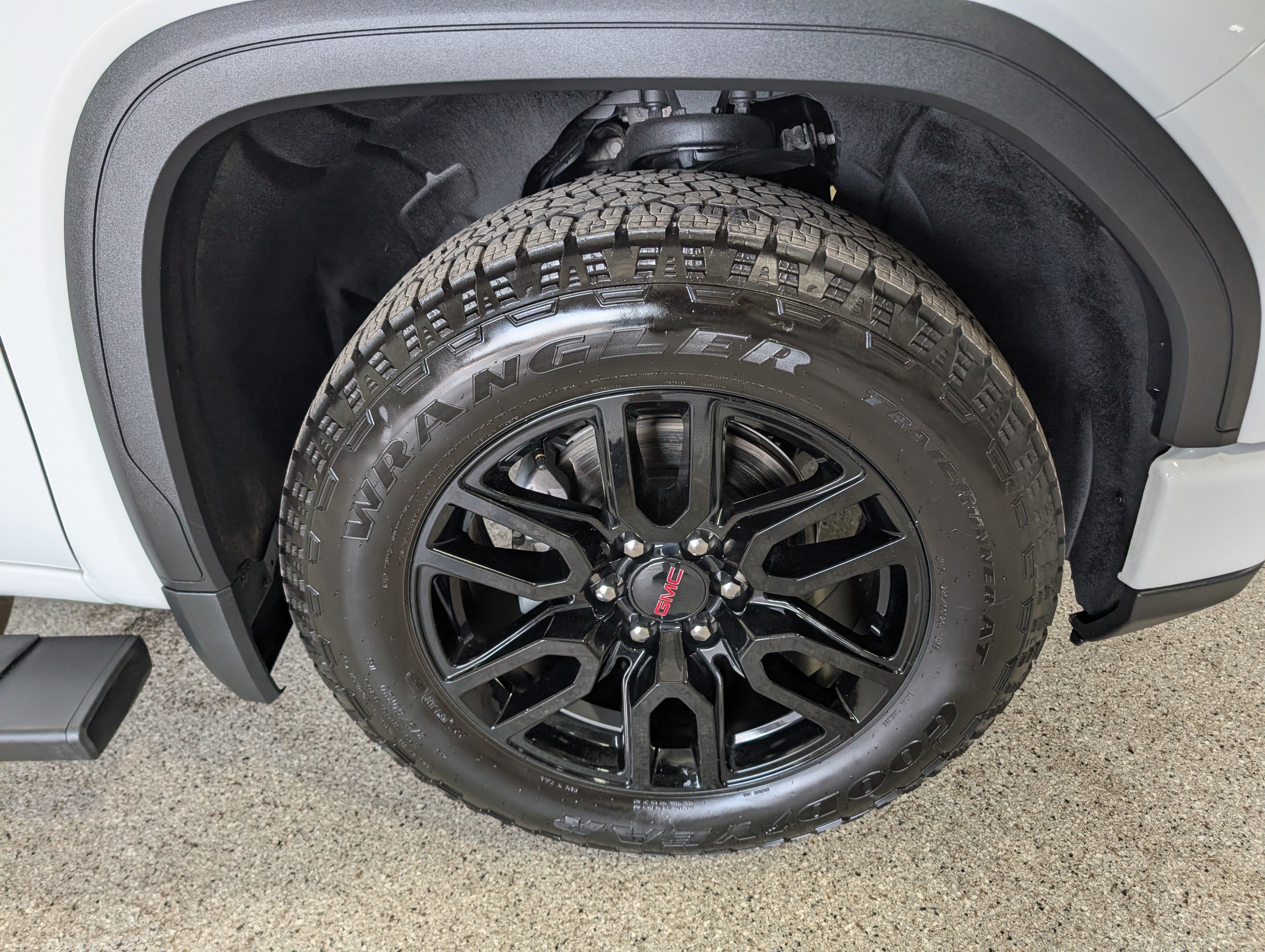 Used 2026 GMC Sierra 1500 Elevation AWD/4WD image 14