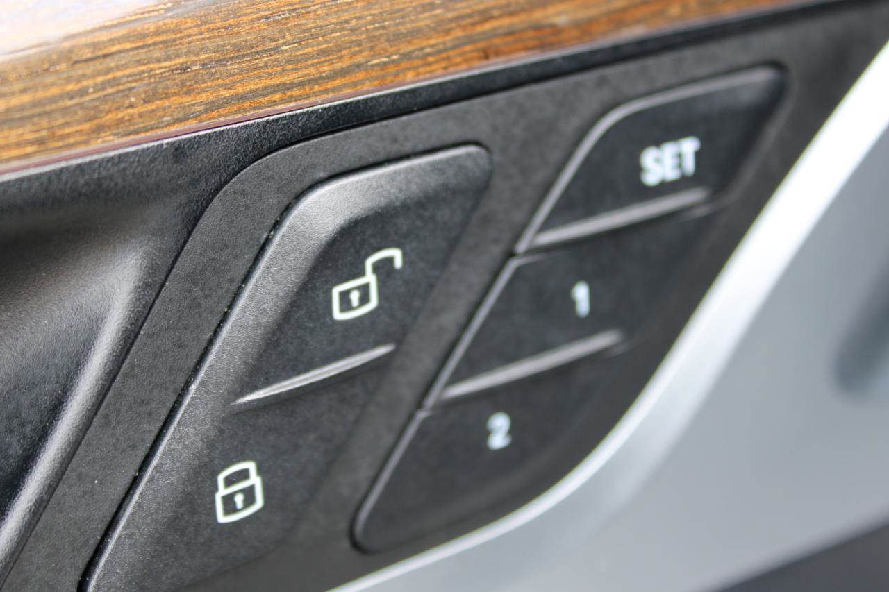 Used 2019 BMW X3 sDrive30i w/ Convenience Package RWD image 18