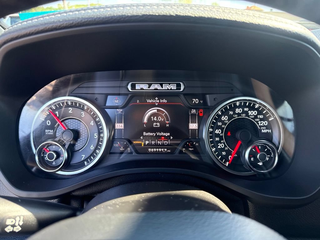 Used 2021 RAM 1500 Laramie AWD/4WD image 11