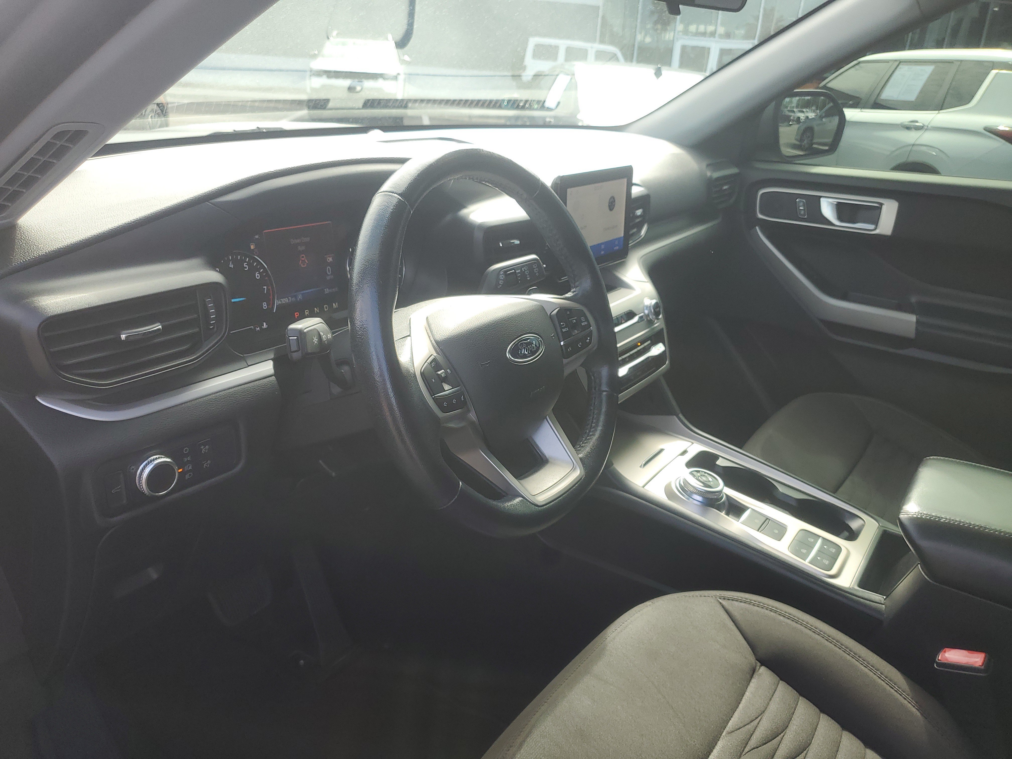 Used 2020 Ford Explorer XLT RWD image 13