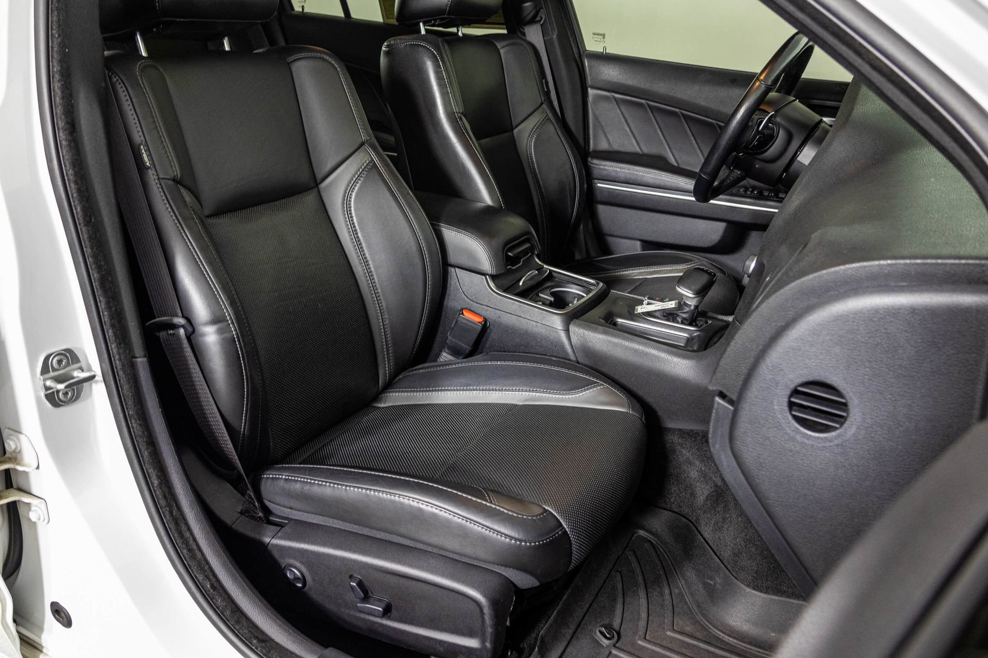 Used 2018 Dodge Charger GT AWD/4WD image 48