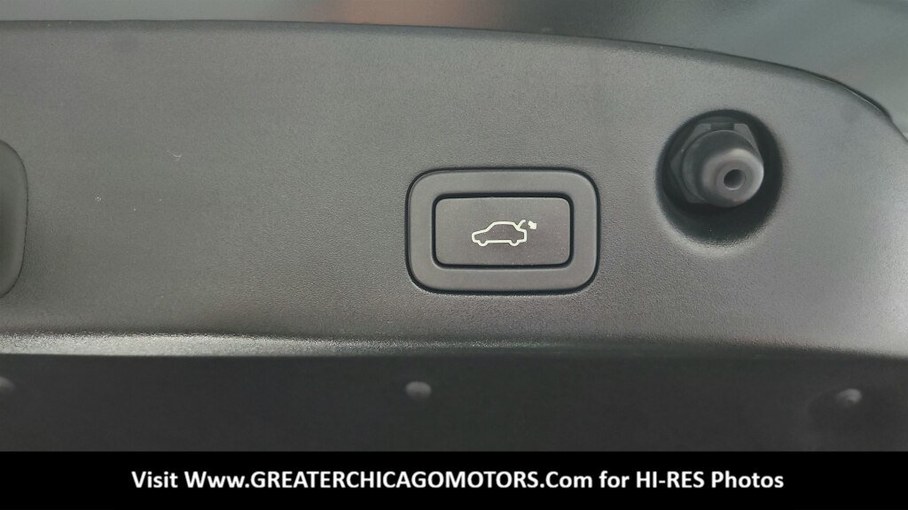 Used 2017 Jaguar XJ L Portfolio AWD/4WD image 39