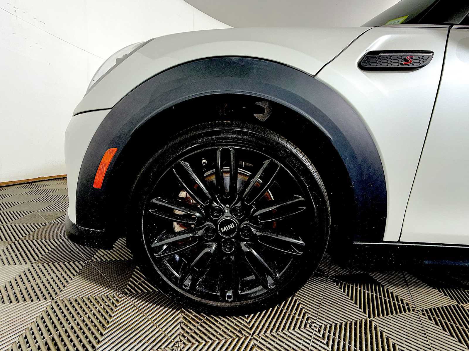 Certified 2023 MINI Cooper S w/ Signature Upholstery Package FWD image 8