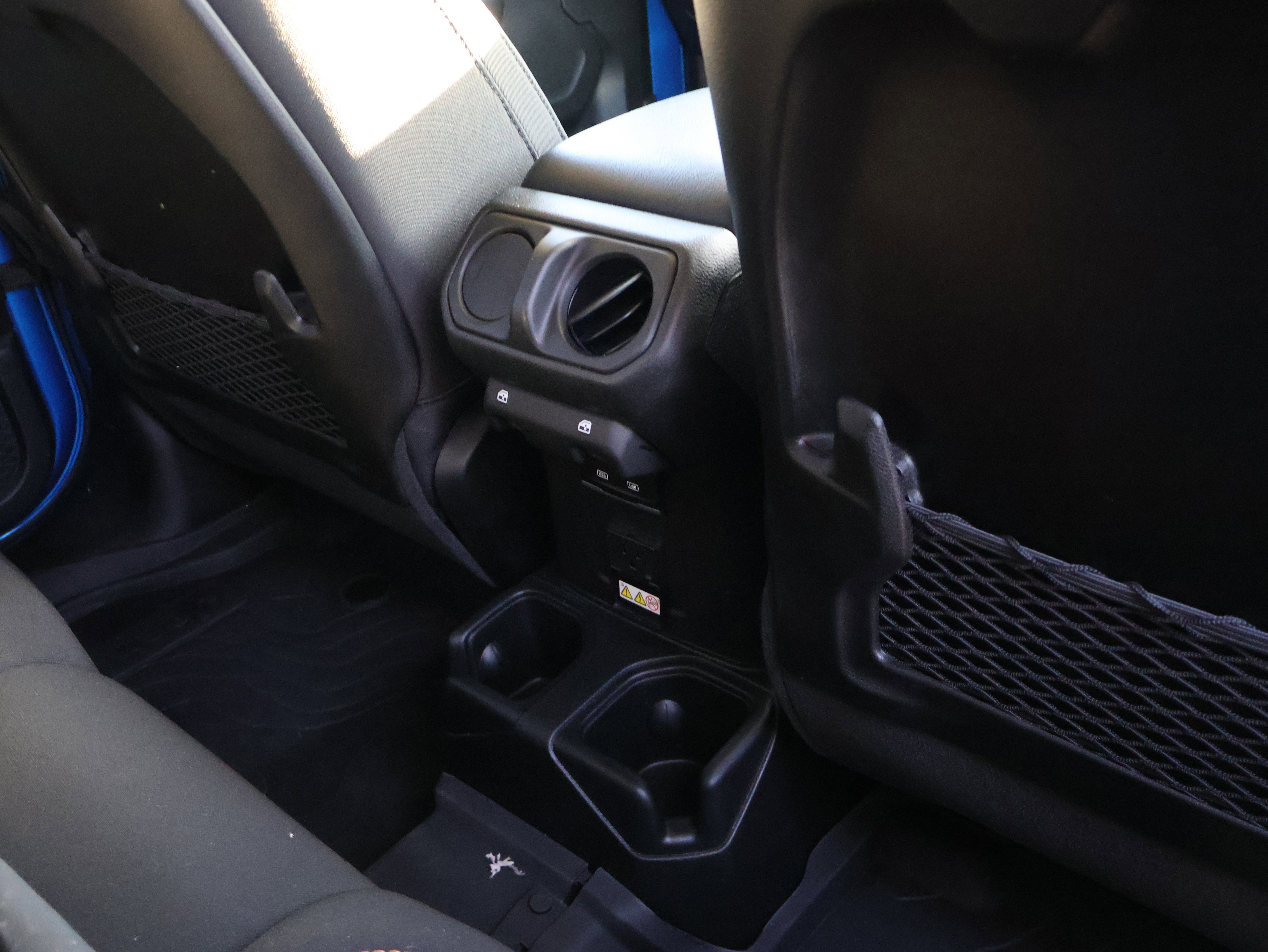 Used 2024 Jeep Gladiator Mojave w/ Technology Group image 16