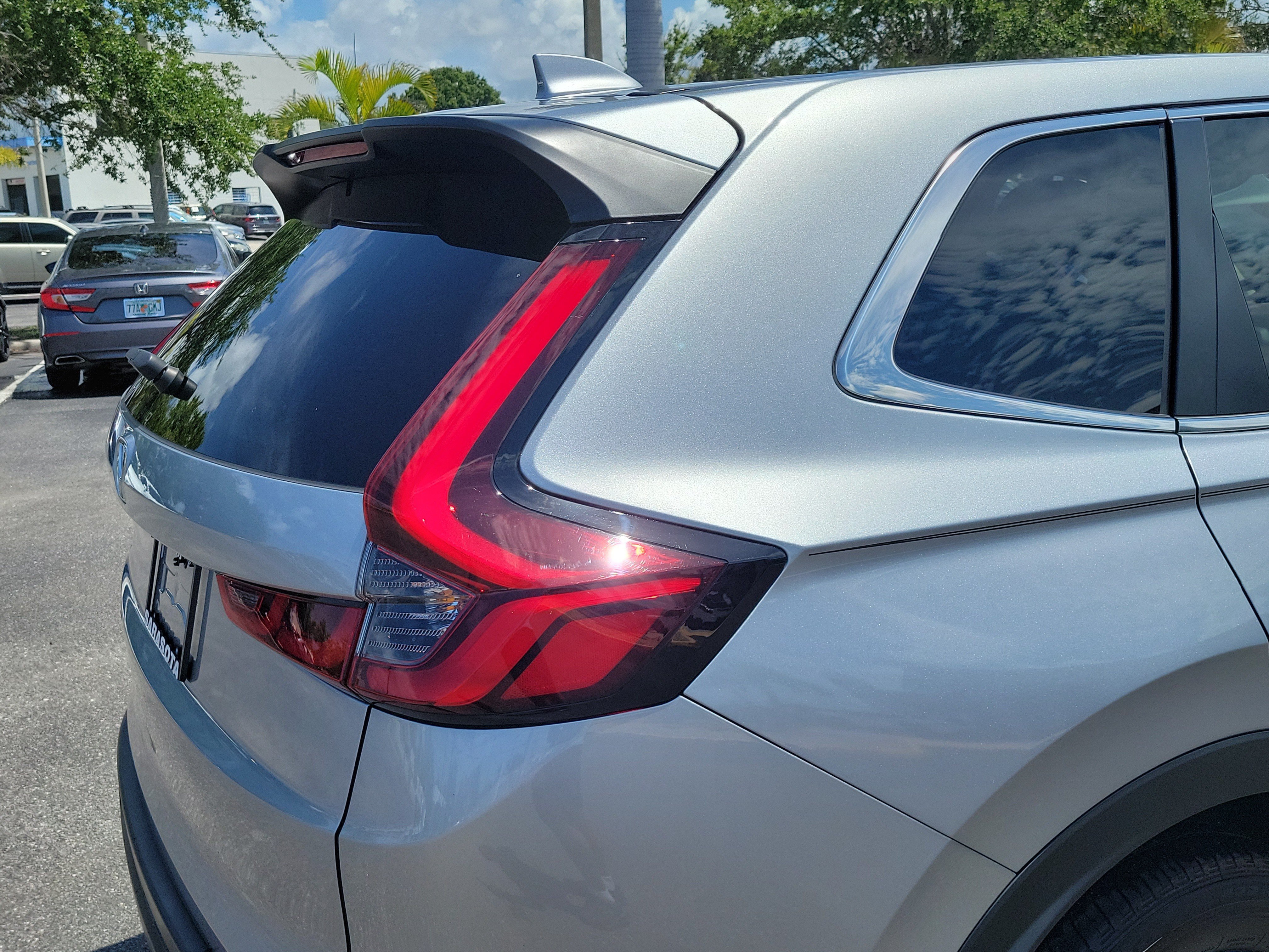 Used 2025 Honda CR-V EX-L image 11