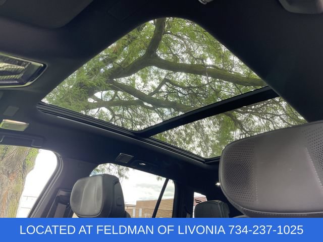 Certified 2026 Cadillac Vistiq Sport w/ LPO, Floor Liner Package AWD/4WD image 18
