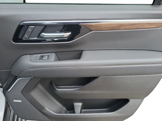 New 2026 Chevrolet Suburban High Country image 26