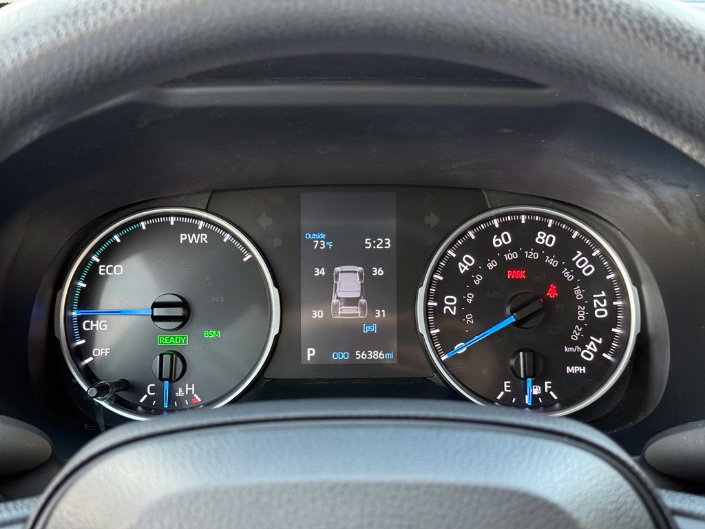 Used 2022 Toyota RAV4 XLE w/ Convenience Package AWD/4WD image 12