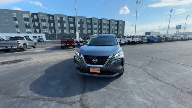 Used 2023 Nissan Rogue SV w/ SV Premium B Package AWD/4WD image 3