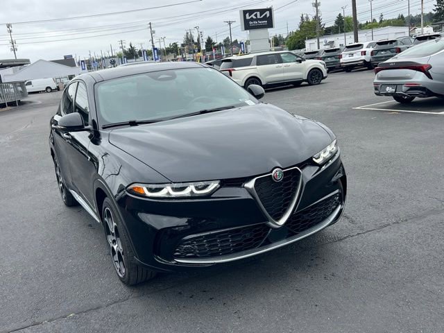 Used 2024 Alfa Romeo Tonale Ti AWD/4WD image 5