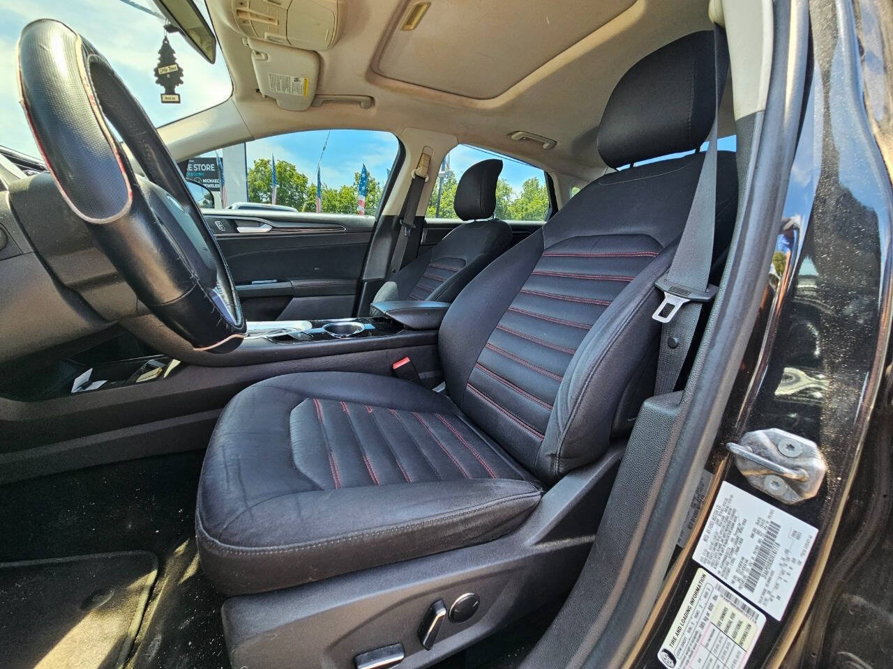 Used 2013 Ford Fusion SE FWD image 5
