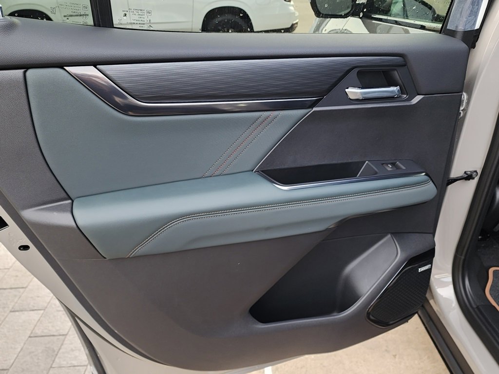 New 2026 GMC Acadia AT4 w/ Super Cruise Package image 45