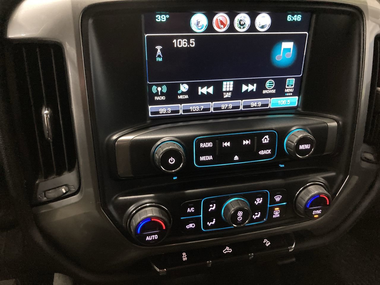 Used 2017 Chevrolet Silverado 1500 LT w/ All Star Edition AWD/4WD image 13