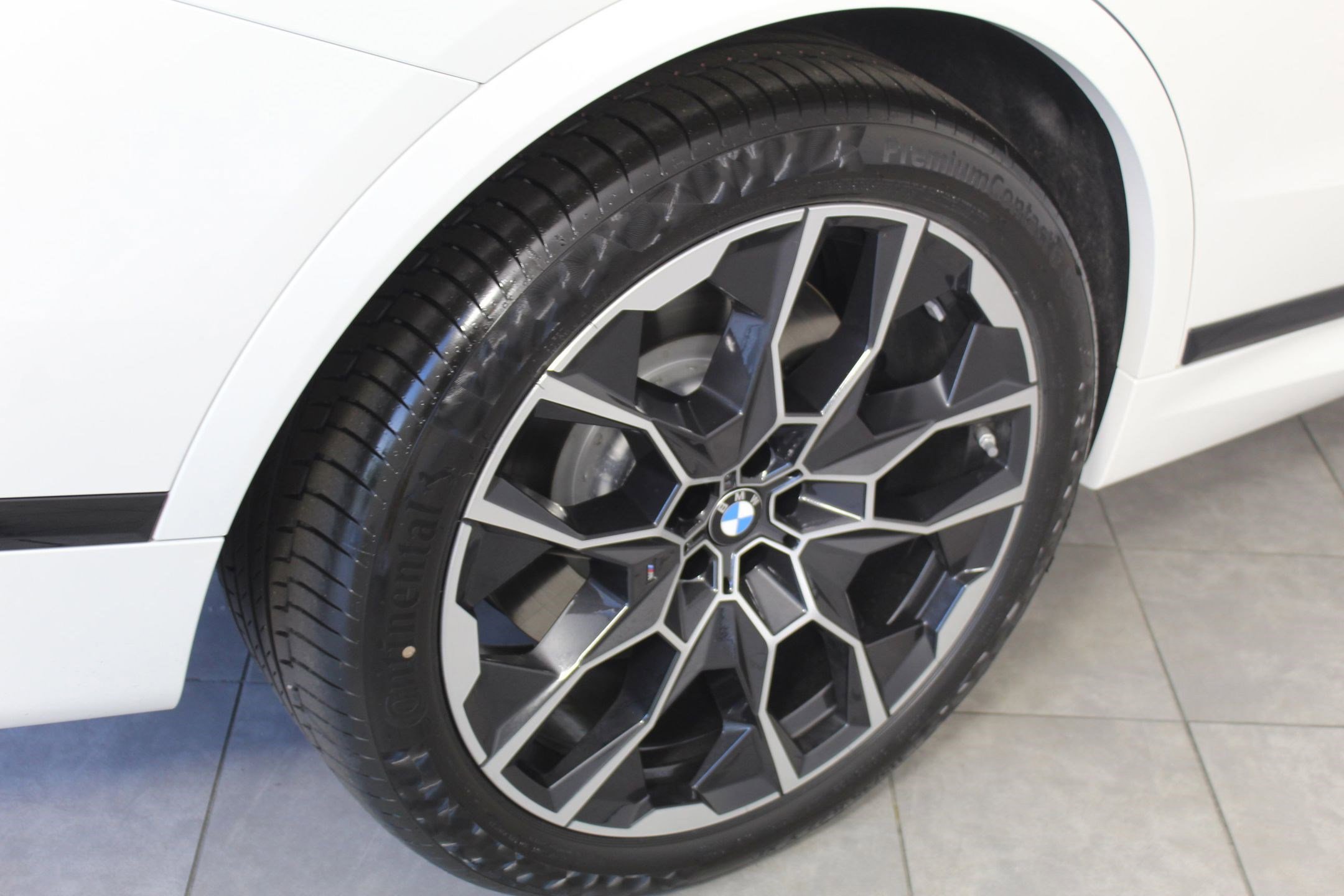 New 2026 BMW X7 M60i image 10