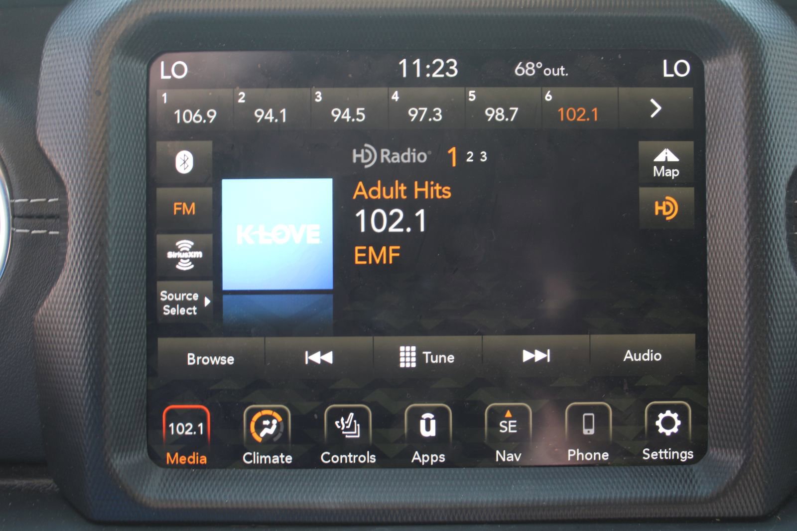 Used 2022 Jeep Wrangler Unlimited Sahara w/ Cold Weather Group image 42