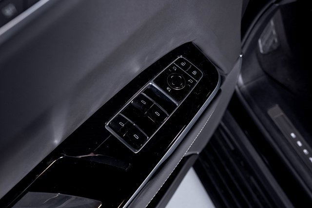 Used 2025 Cadillac Escalade V image 69