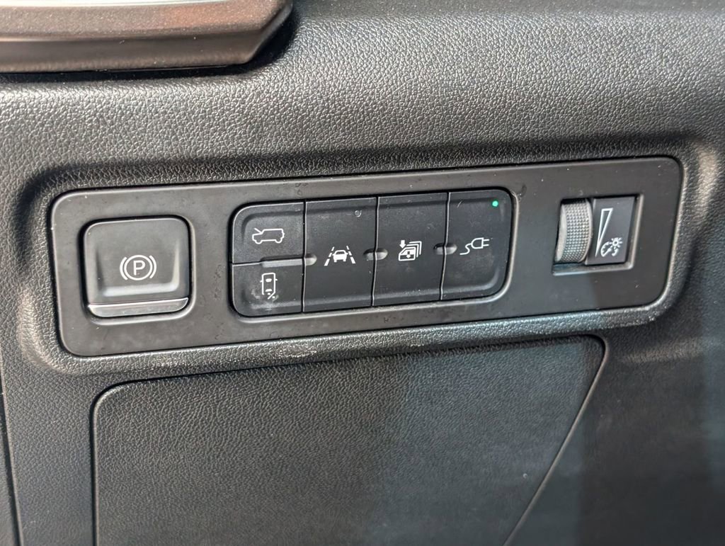 Used 2024 GMC Hummer EV 3X w/ LPO, Cargo Utility Package image 39