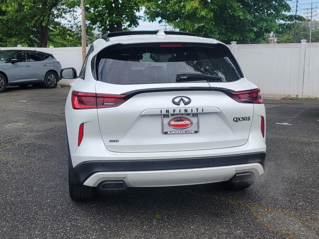 Used 2023 INFINITI QX50 Sport AWD/4WD image 8