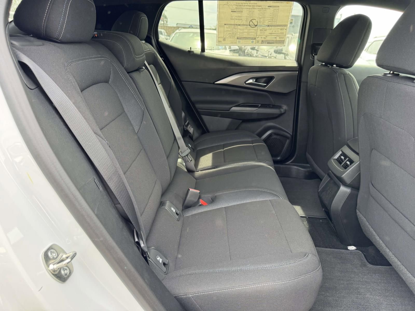 New 2026 Chevrolet Equinox EV LT image 28