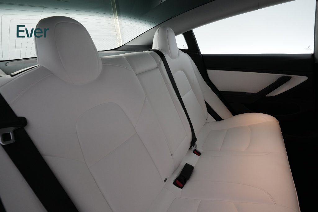 Used 2020 Tesla Model 3 Standard Range Plus RWD image 5