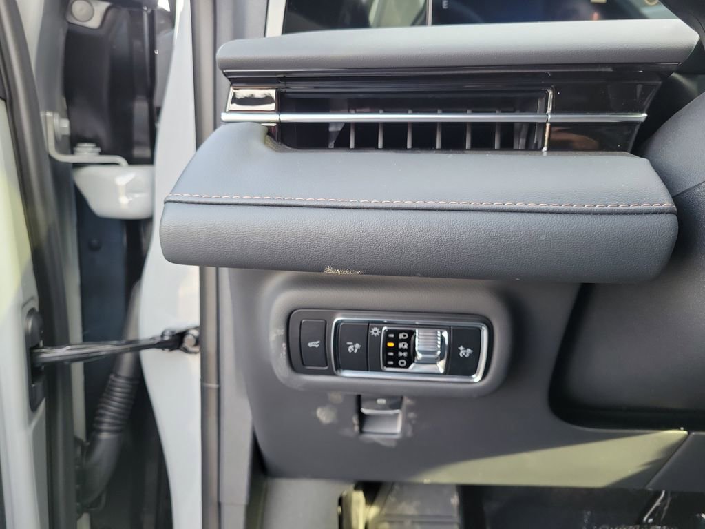 New 2026 Lincoln Nautilus Premier w/ Equipment Group 102A image 22