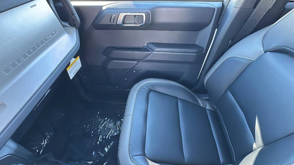 New 2025 Ford Bronco Outer Banks image 12