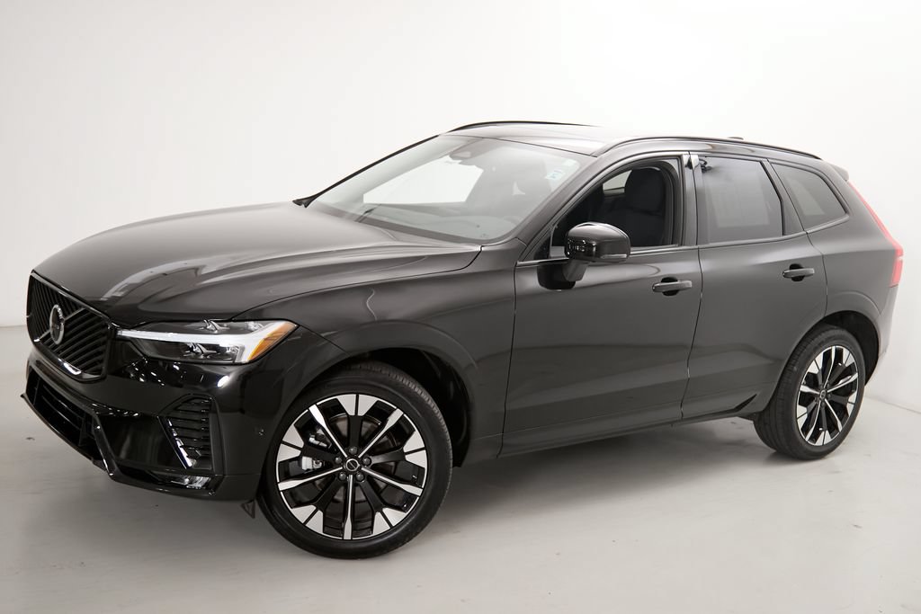 Used 2026 Volvo XC60 B5 Plus AWD/4WD image 3