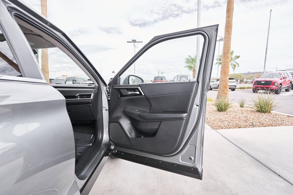 Used 2024 Mitsubishi Outlander SE image 12