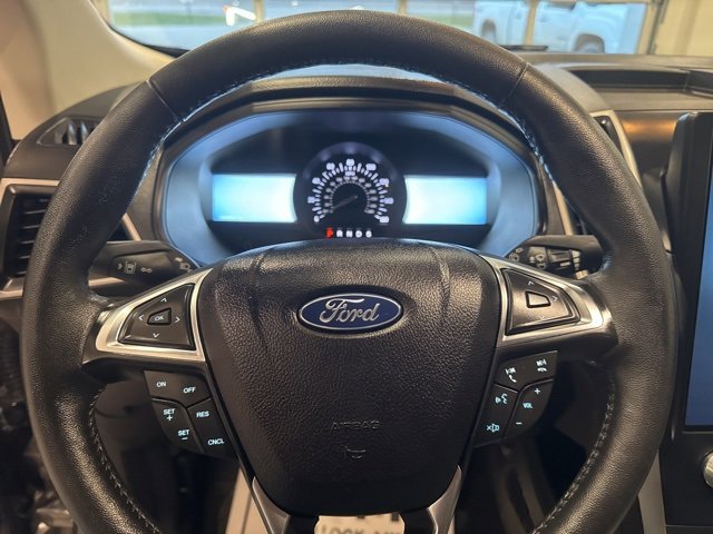 Used 2022 Ford Edge SEL w/ Sport Appearance Package image 7