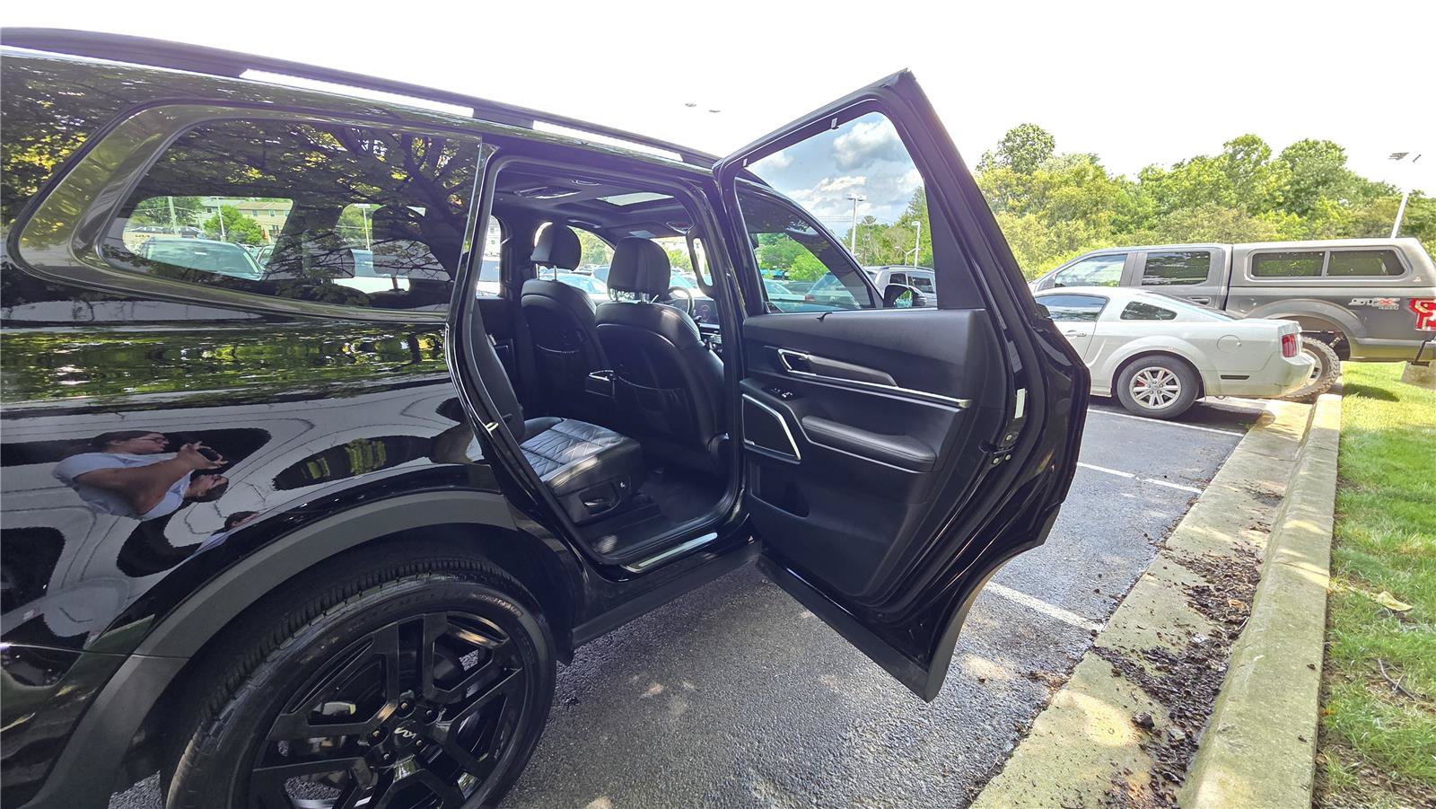 Certified 2024 Kia Telluride SX Prestige X-Line AWD/4WD image 38