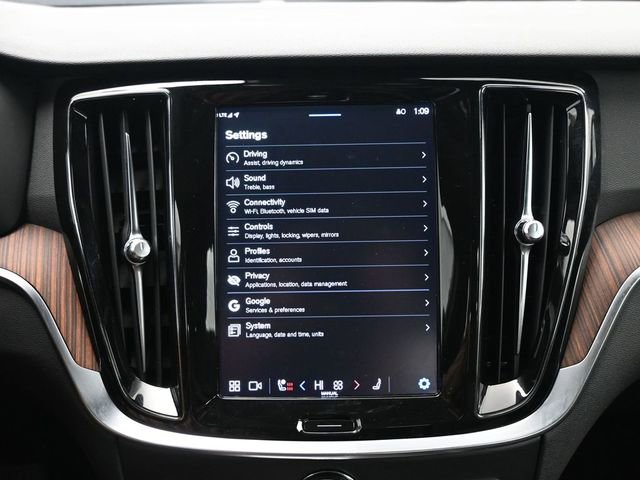 Used 2023 Volvo S60 B5 Plus w/ Climate Package image 15