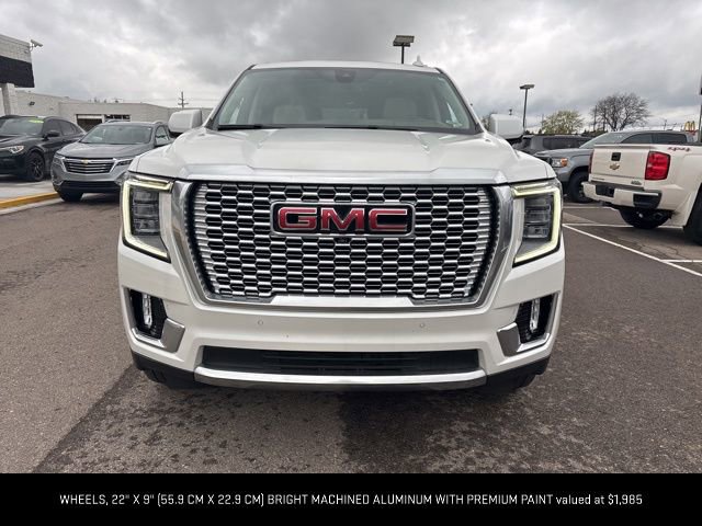 Used 2022 GMC Yukon Denali AWD/4WD image 3