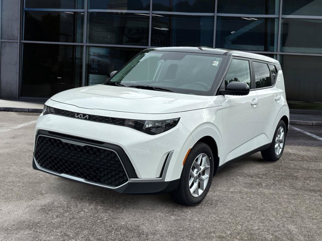 Certified 2025 Kia Soul S