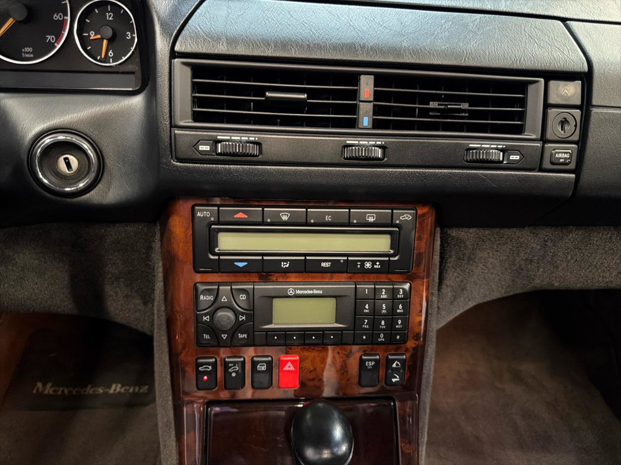 Used 1999 Mercedes-Benz SL 500 image 19