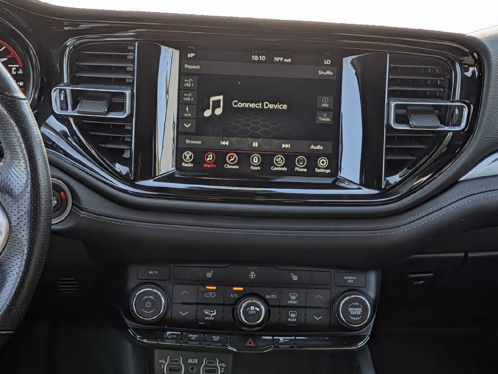 Used 2024 Dodge Durango SXT w/ 3rd Row Seating Group AWD/4WD image 15